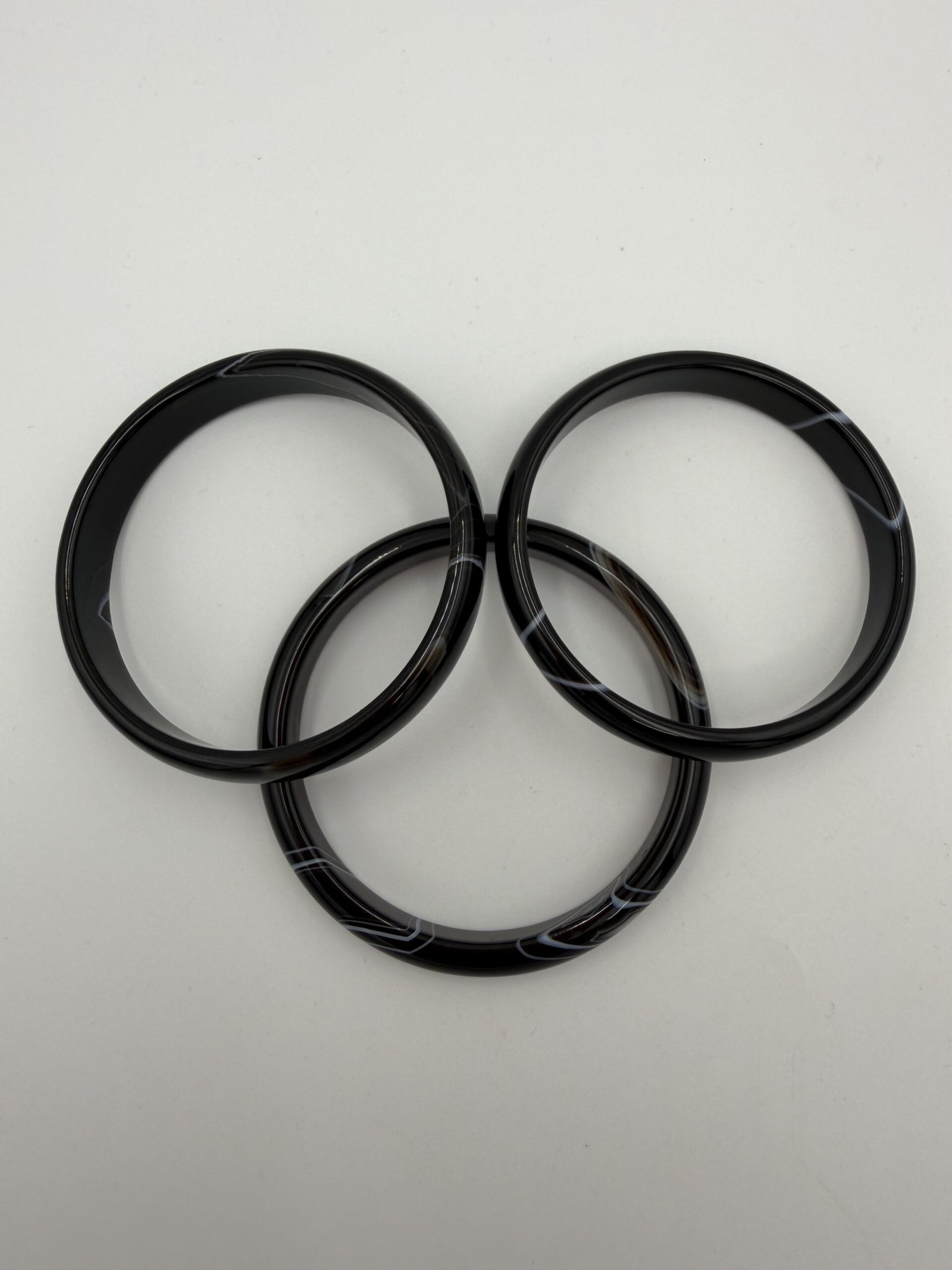 Midnight Onyx Sulemani Agate Bangle - Image 3