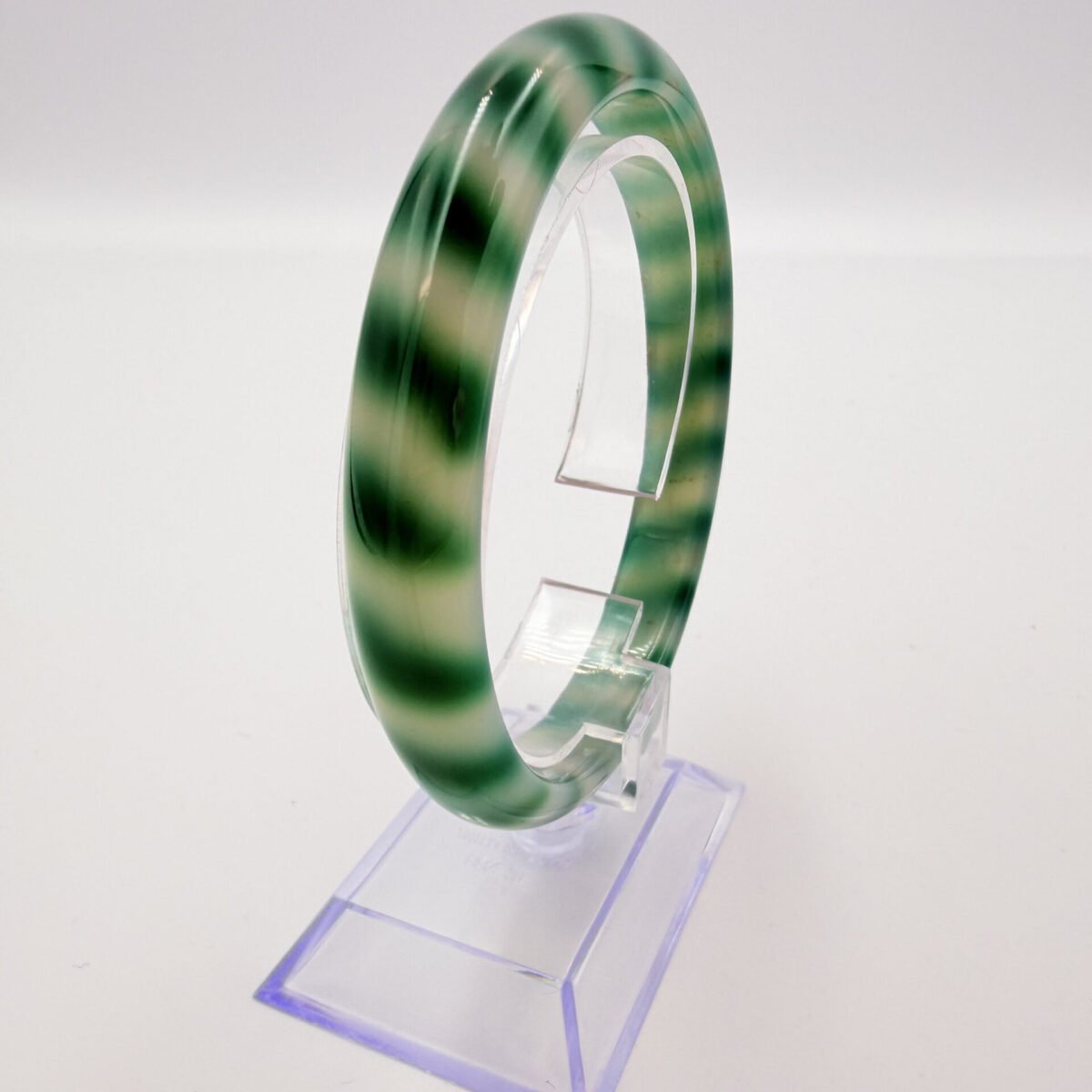 Alternative view of Zebra-Striped Green and White Agate Bangle